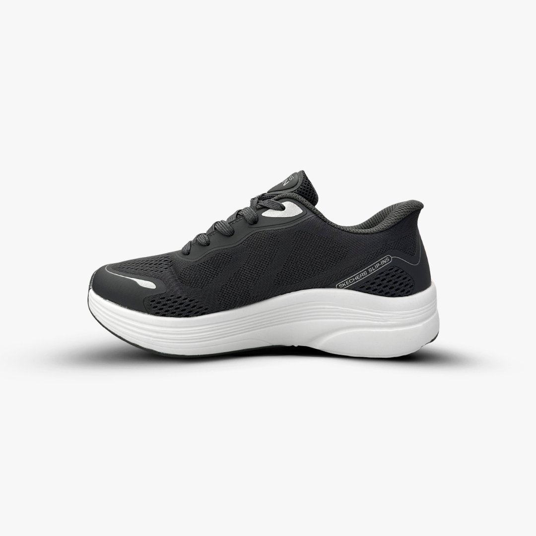Skechers Go Run Hyper Burst Slip-ins